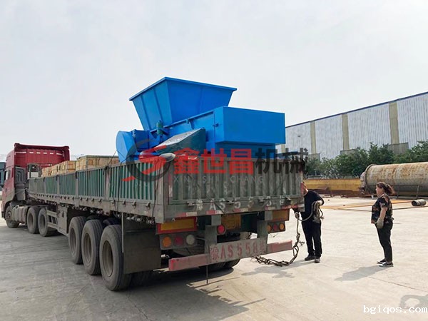 机头料撕碎机发货