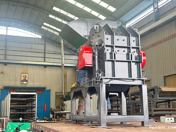 800型金属破碎机