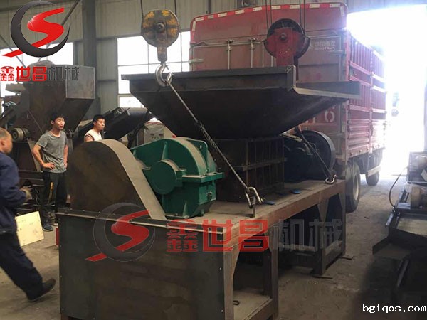 800型双轴撕碎机