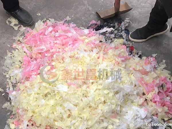 撕碎机破碎塑料膜成品