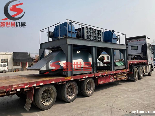 1600型双轴撕碎机新疆发货实况