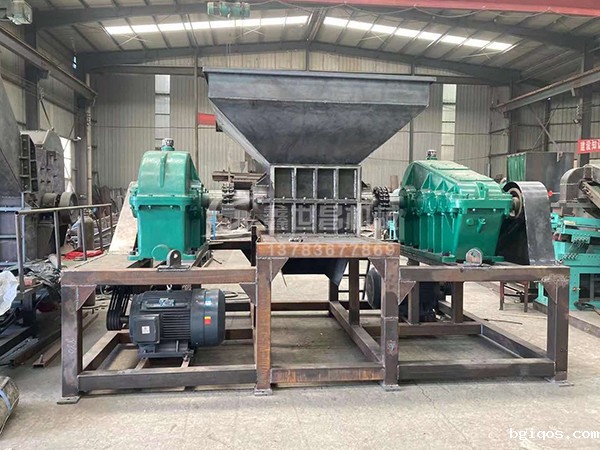 橡胶轮胎撕碎机