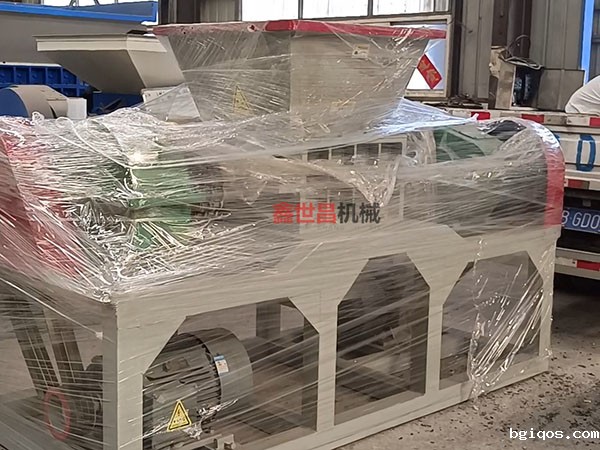 600型双轴撕碎机