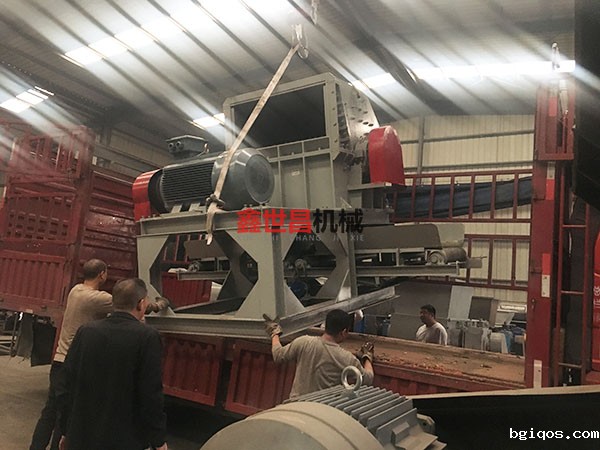 河南周口发货1300型铝箔破碎机