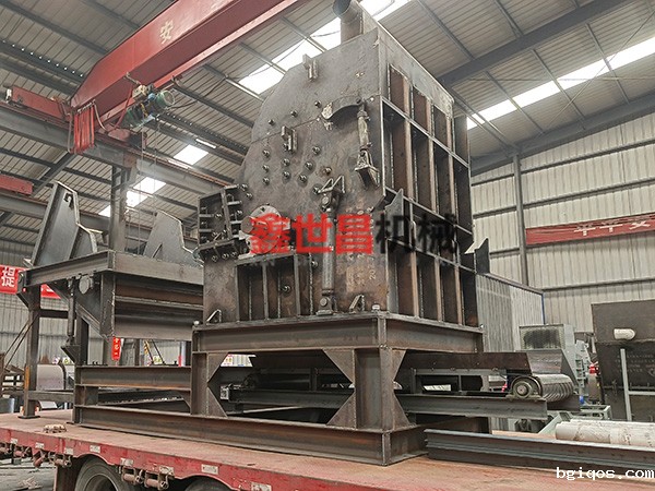 废钢破碎机