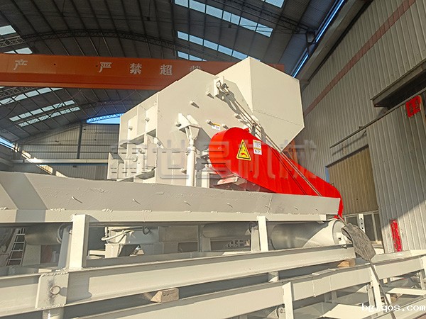 600型易拉罐破碎机发往贵州遵义