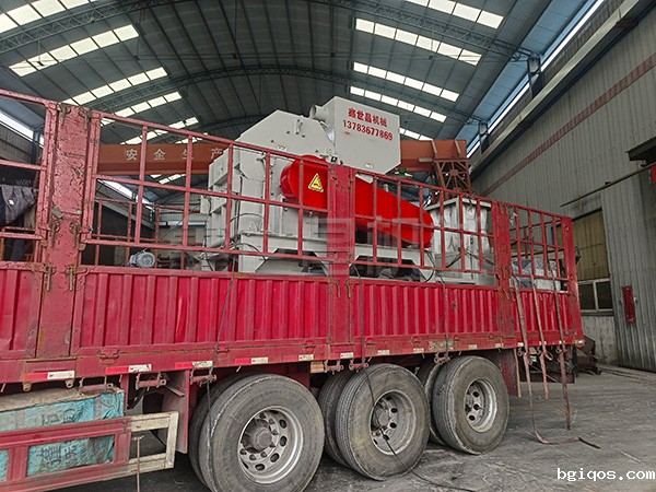 1000型易拉罐破碎机发往内蒙古