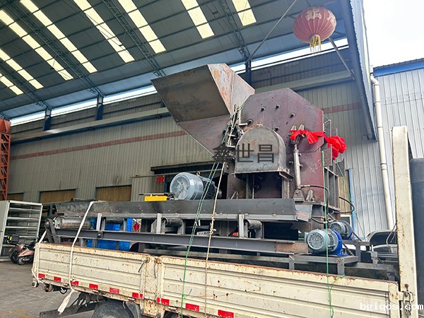 600型红牛罐破碎机