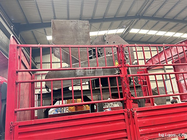 800型破碎机发往重庆